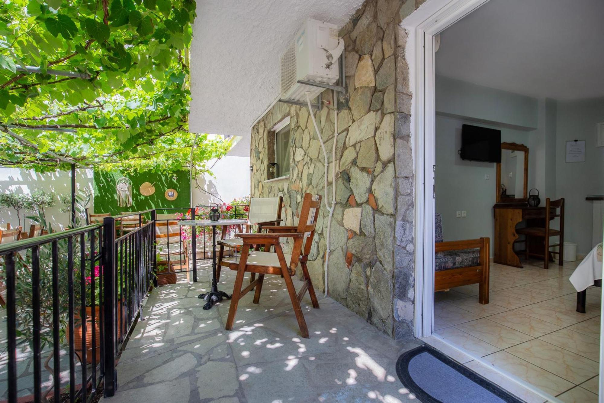 Famelia Lampiris Apartment
