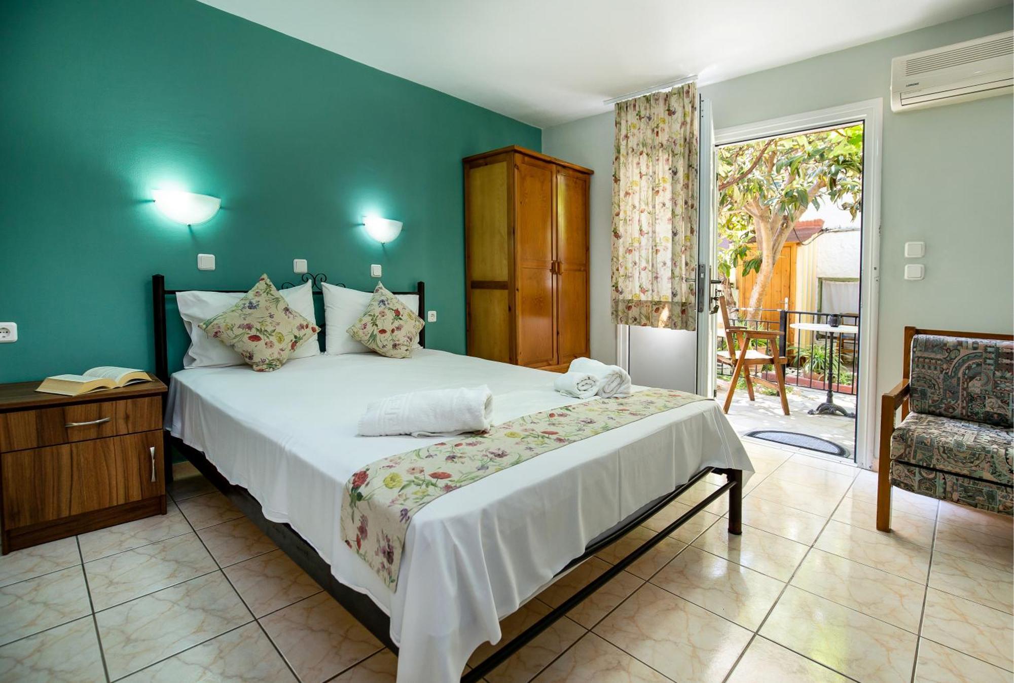 Famelia Lampiris Apartment *
